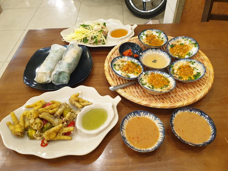 Bánh Cuốn Tây Sơn