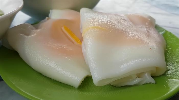 Bánh cuốn trứng