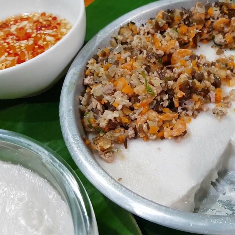 Bánh đúc khoai môn nhân mặn