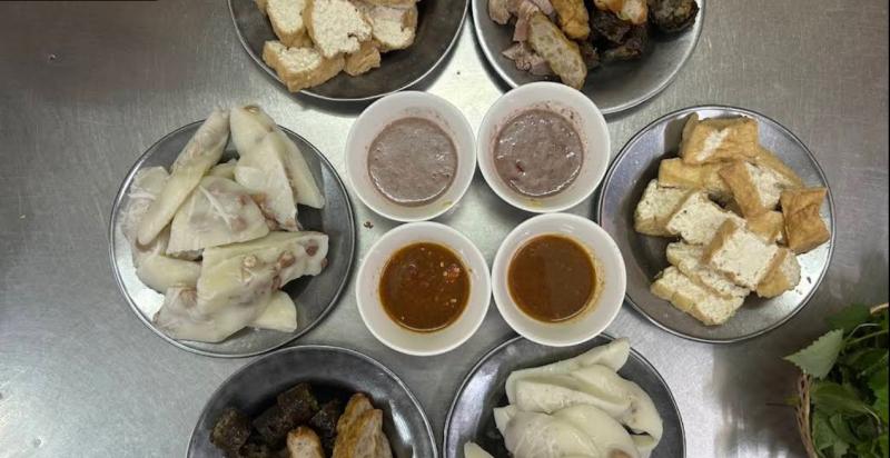 Bánh Đúc Mắm Tôm Cô Thủy