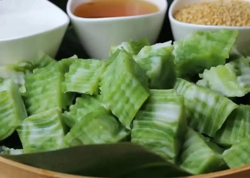 Bánh đúc sốt xanh