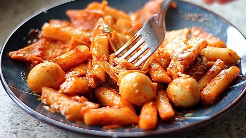 Bánh gạo cay Tokbokki