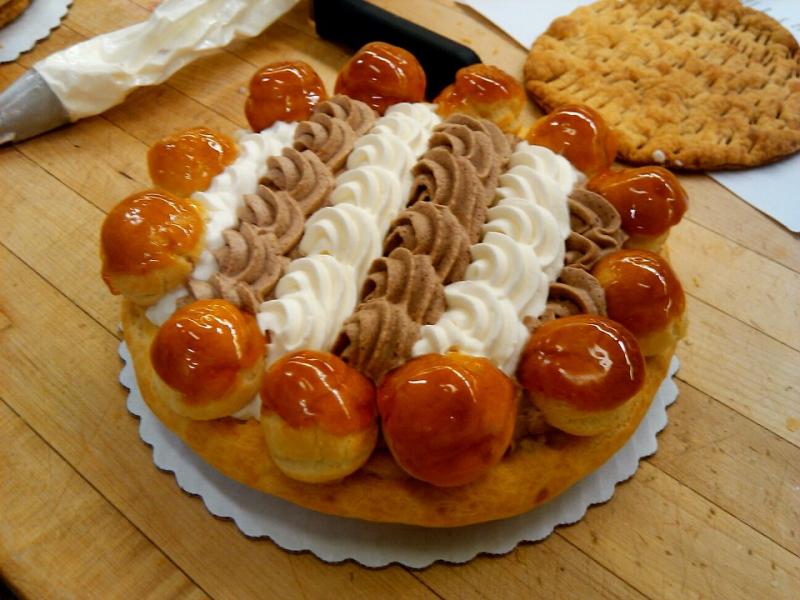 Bánh Gateau St. Honore (Bỉ)