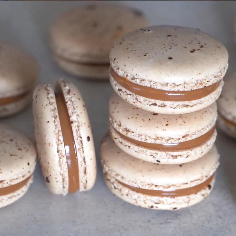 Bánh macaron cà phê bằng bột mì