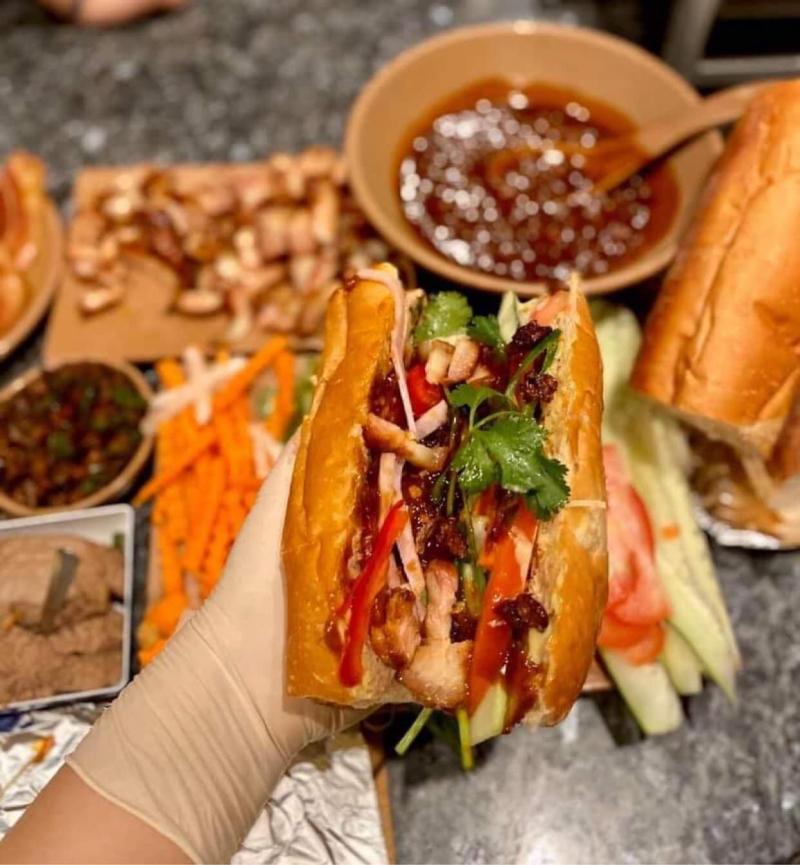 Bánh mì BamiGood