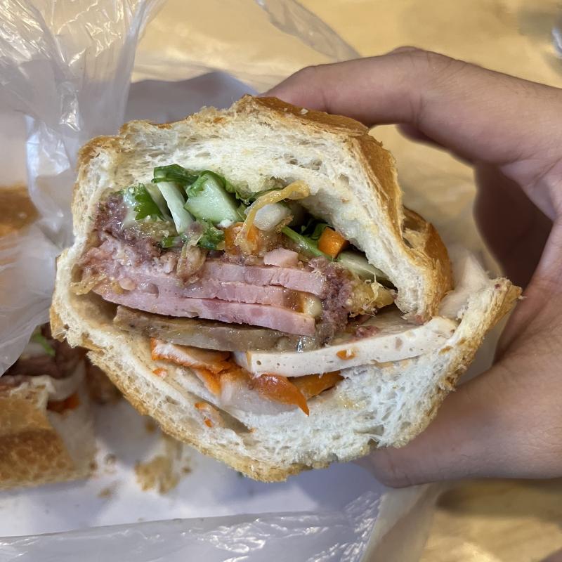 Bánh Mì Bà Huynh