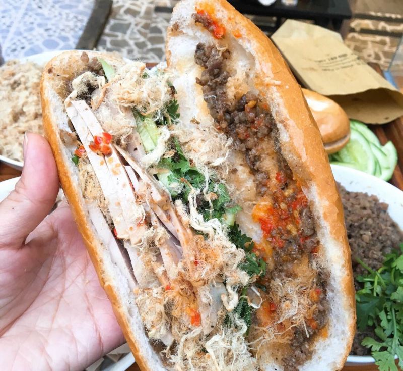 Bánh mì ba tê