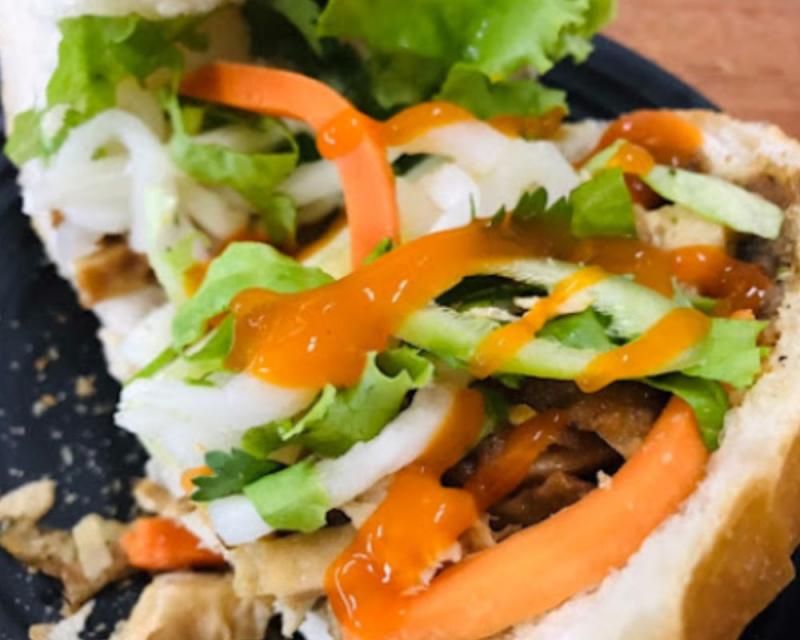 Bánh Mì Chay Nguyễn Trãi