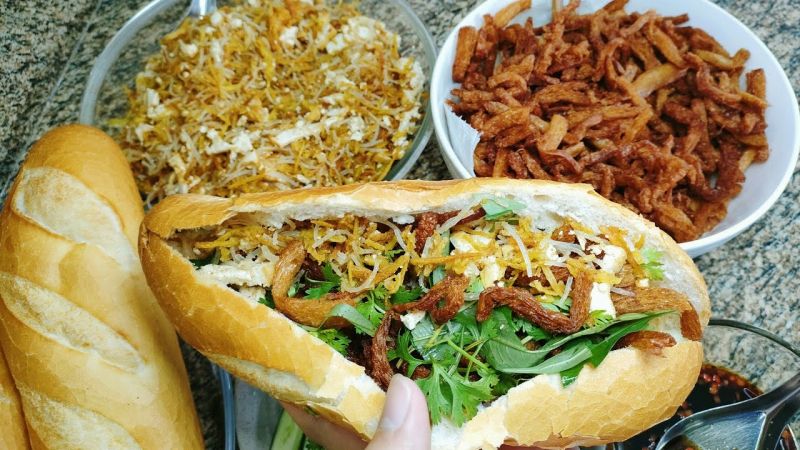 Bánh mì chay Tùy Duyên