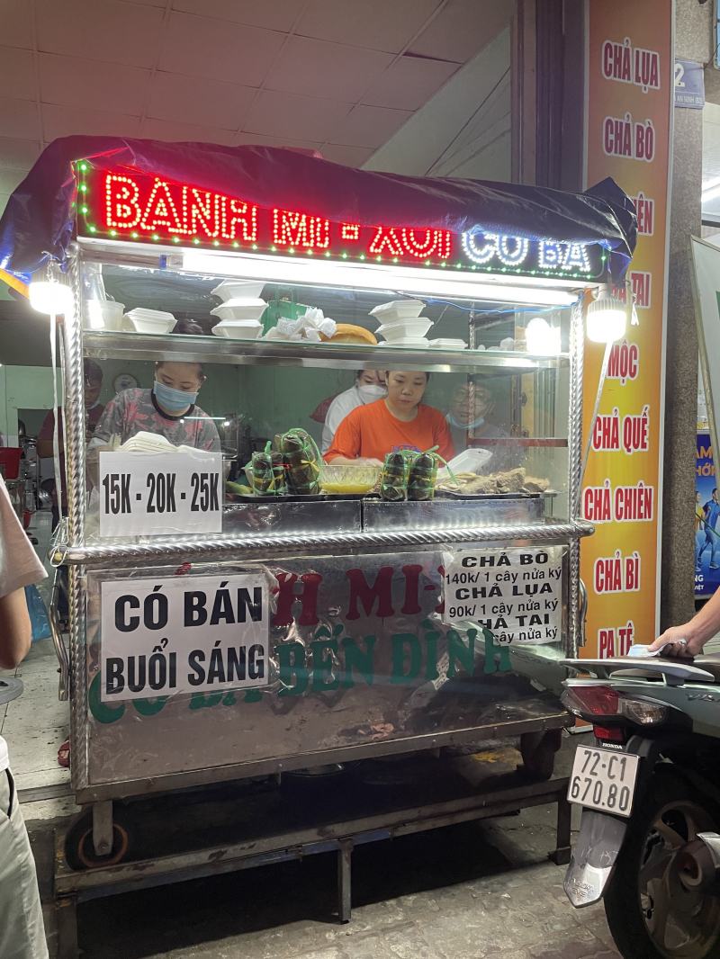 Bánh mì Cô Ba Bến Đình