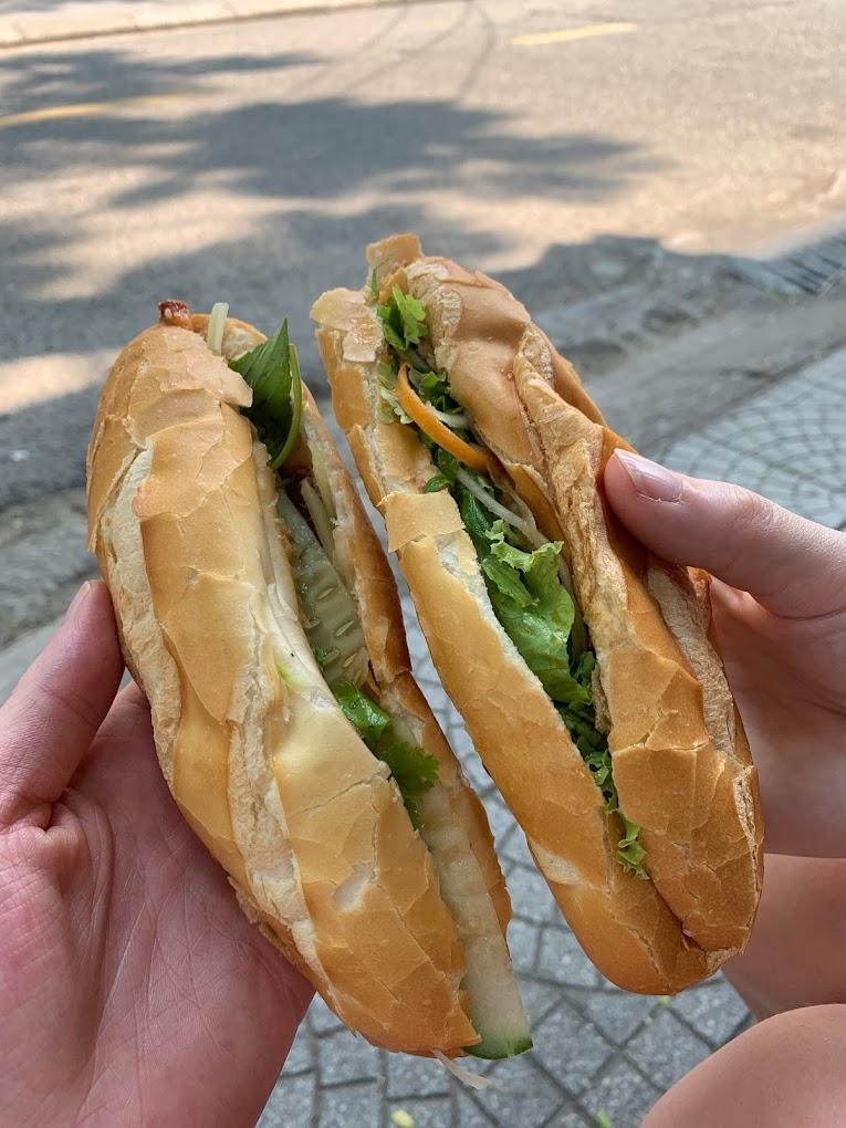 Bánh Mì Gia Truyền Đông Ba