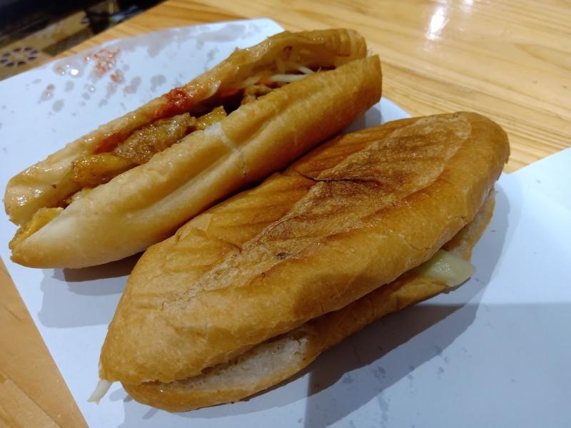 Bánh Mì Hẻm