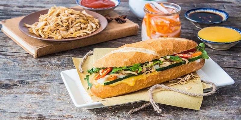 Bánh mì kẹp pate