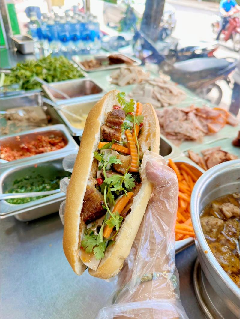 Bánh Mì Lucky