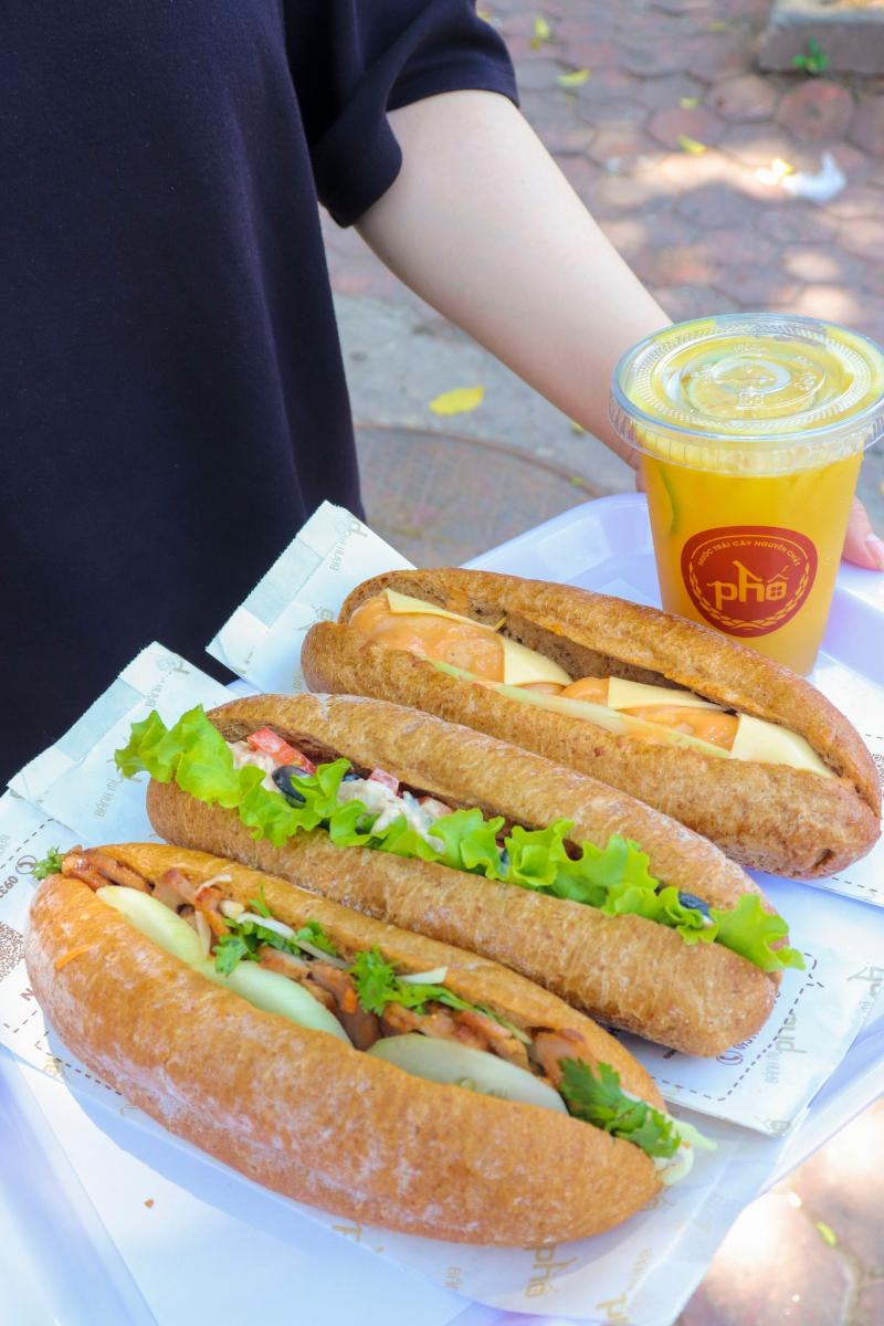 Bánh Mì Phố