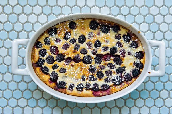 Bánh mì pudding việt quất (Blueberry Clafoutis)