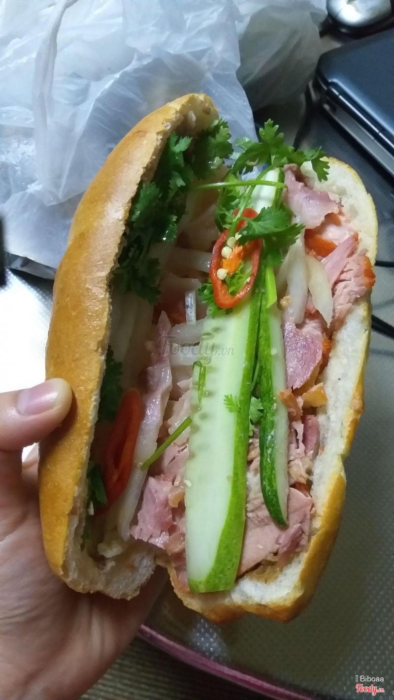 Bánh Mì Tư Ấu