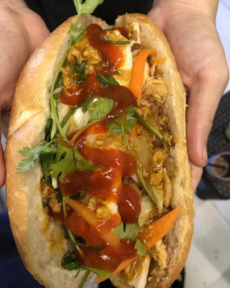 Bánh mì Út Thương