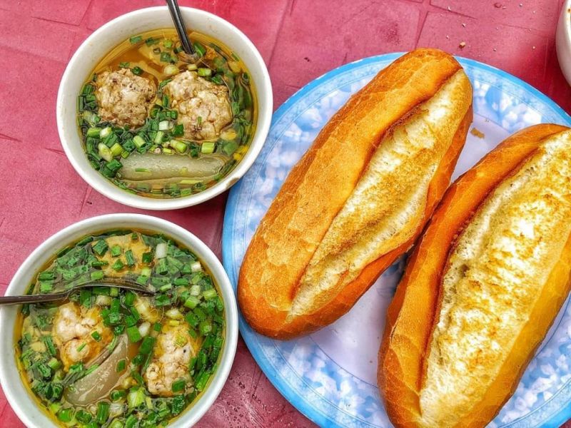 Bánh mì xíu mại chấm Đà Lạt KL