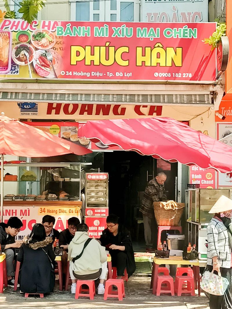 Bánh Mì Xíu Mại Chén Chấm Phúc Hân