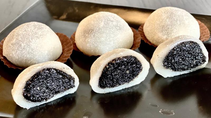 Bánh mochi nhân mè đen