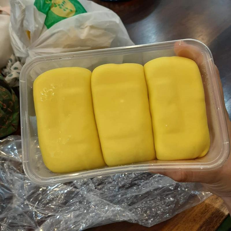 Bánh crepe sầu riêng