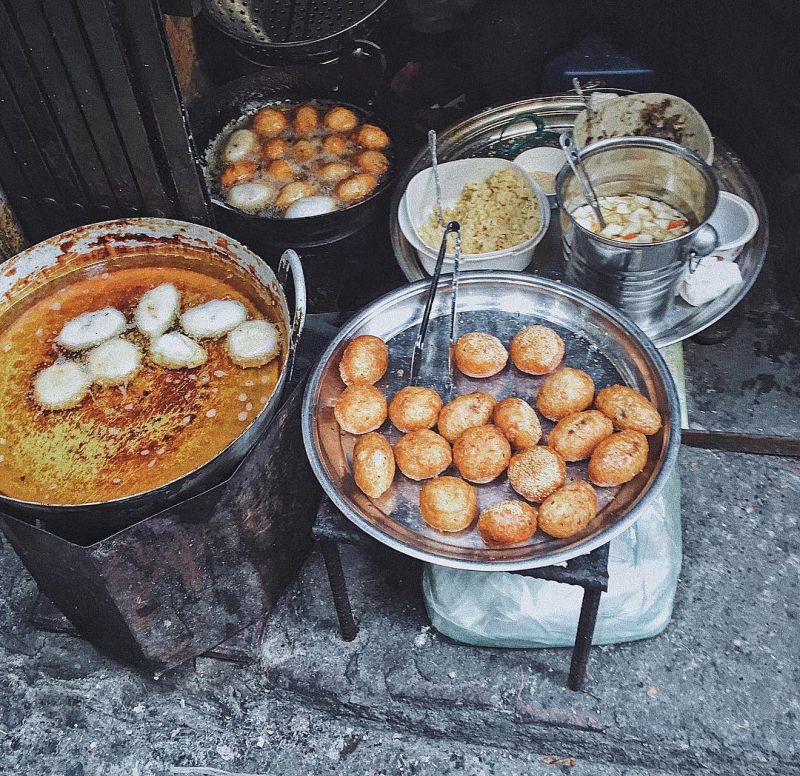 Bánh rán mặn ngõ chợ Đồng Xuân