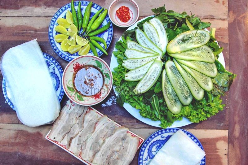 Bánh tráng cuốn thịt heo