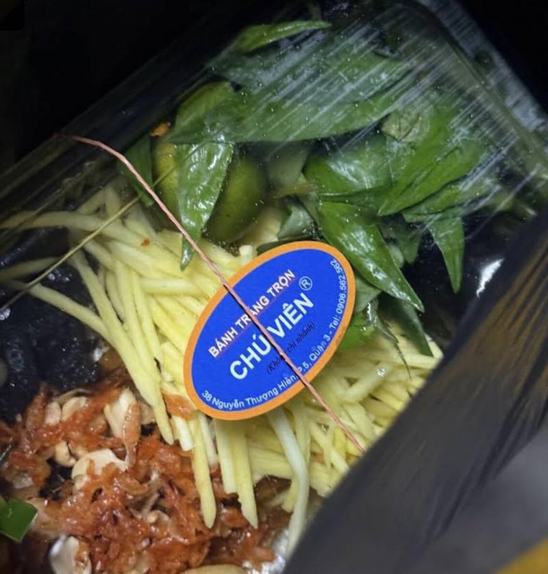 Bánh tráng trộn chú Viên