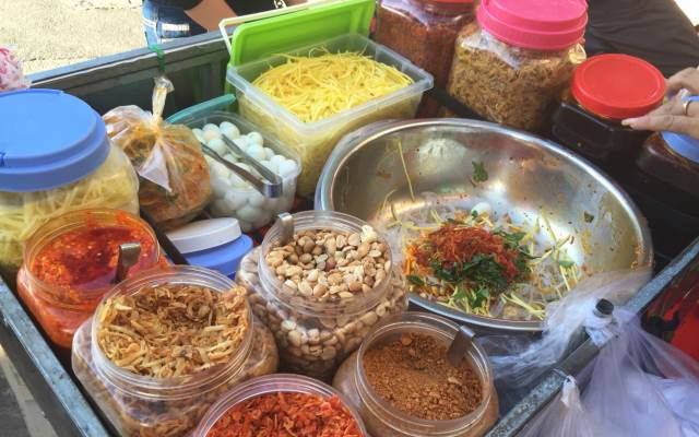 Top 10 Địa chỉ bán bánh tráng trộn ngon nhất Đà Nẵng