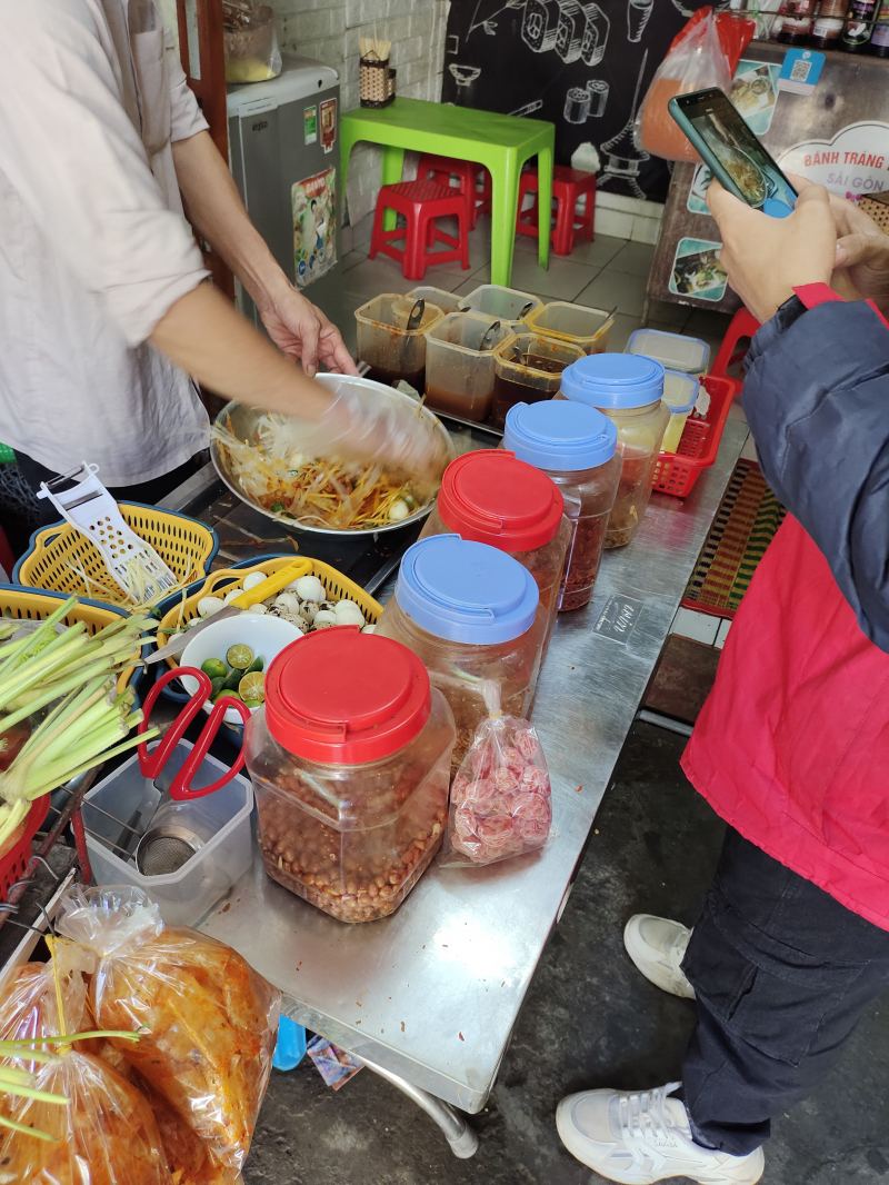 Bánh Tráng Trộn Sài Gòn Dì Trang