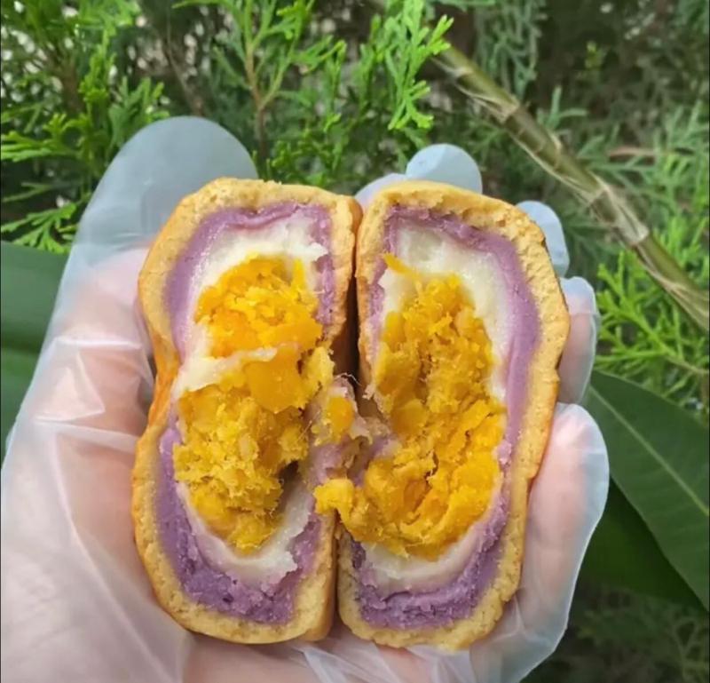 Bánh trung thu handmade Nguyễn Thu Hương