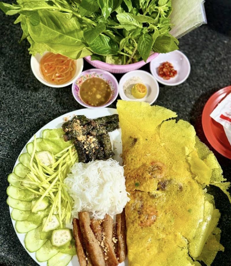 Bánh xèo Ba Híu
