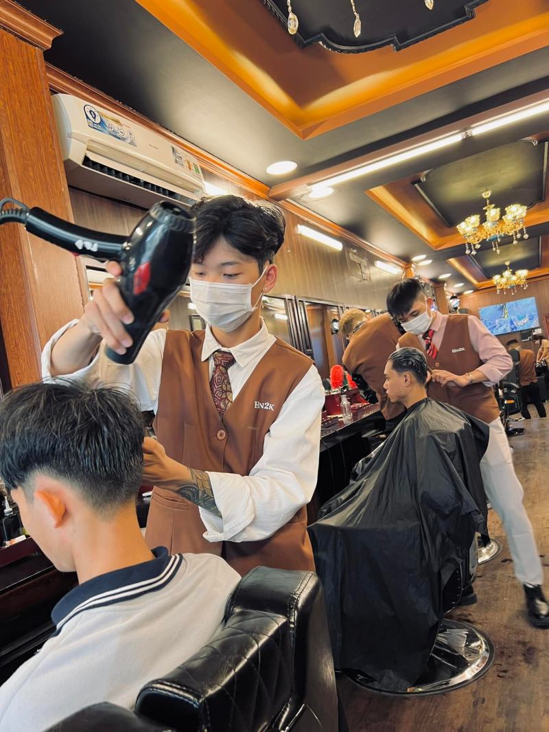 Tiệm cắt tóc nam đẹp ở Thủ Đức  tút lại vẻ đẹp trai với những địa điểm  sau