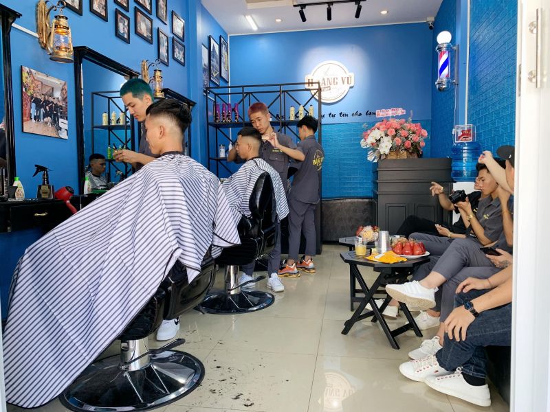 Barber Shop Hoàng Vũ
