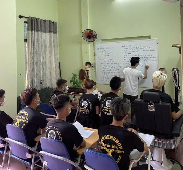 Barber Shop Nguyễn Hùng