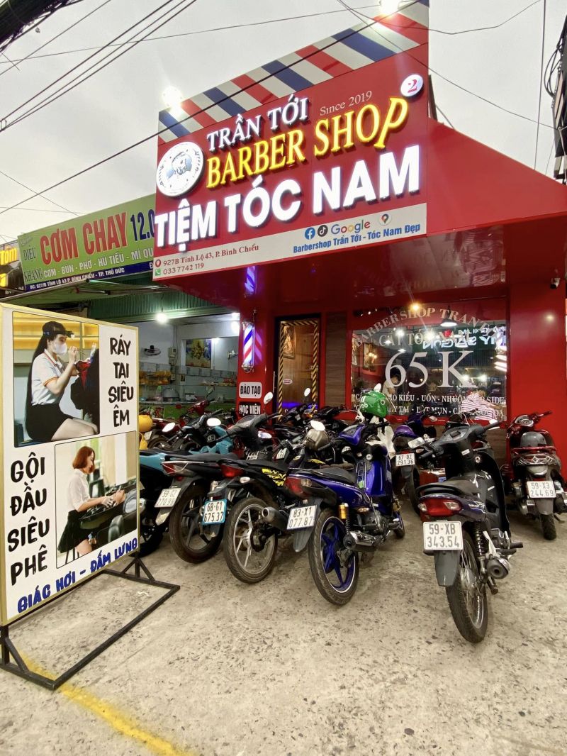 Barbershop Trần Tới