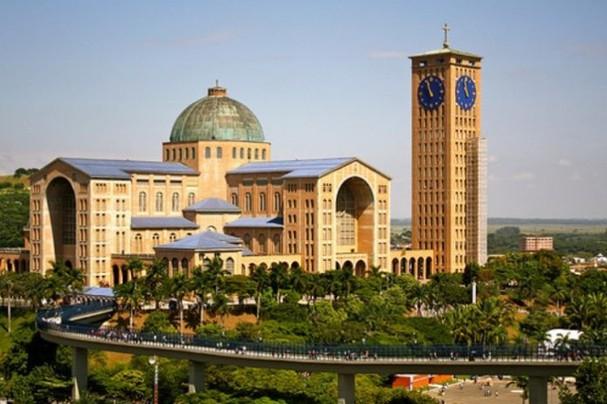 Nhà thờ Basilica Of The National Shrine Of Our Lady Of Aparecida, Aparecida, Brazil