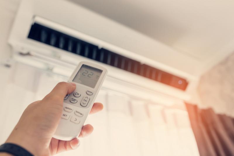 Khởi động điều hòa ở nhiệt độ vừa phải có thể giúp tăng tuổi thọ của thiết bị