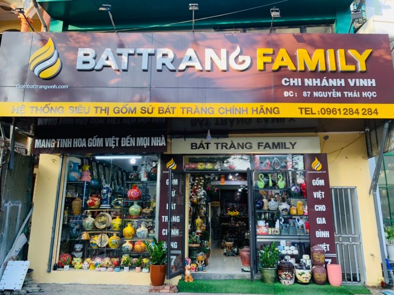 Bát Tràng Family