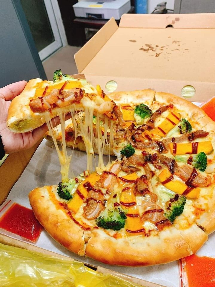 Bầu Pizza Uông Bí