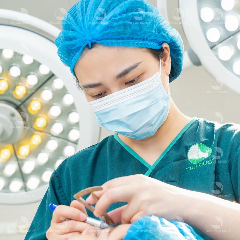 Trị mụn hiệu quả tại Thu Cúc Clinics – Chi phí hợp lý, công nghệ hiện đại