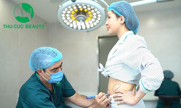 Quá trình thực hiện diễn ra nhẹ nhàng với sự hỗ trợ của công nghệ Vaser