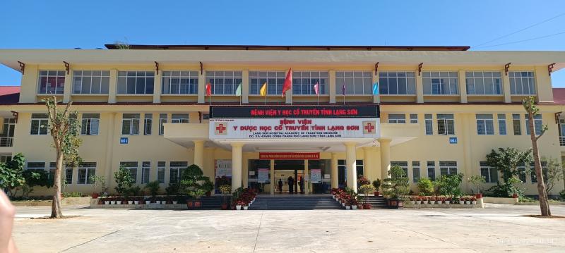 Bệnh viện YHCT tỉnh Láng giềng