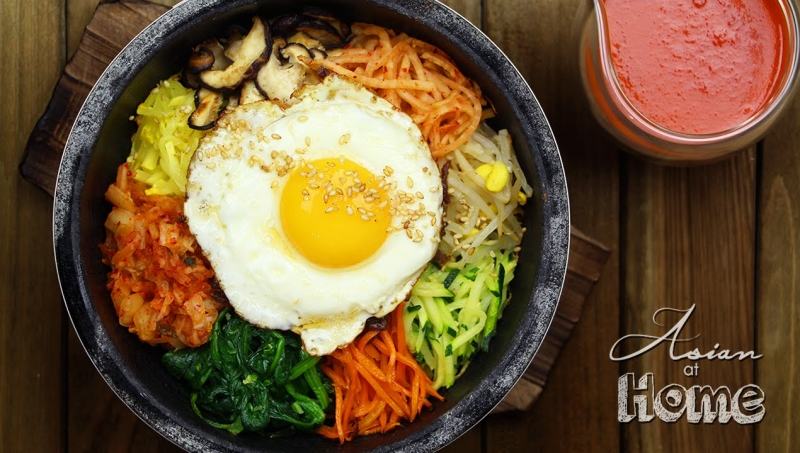 Điểm nổi bật của bibimbap chính là màu sắc bắt mắt.