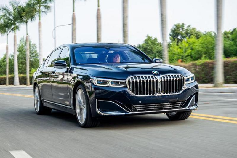 BMW 730Li Pure Execllence - 4,999 tỷ đồng