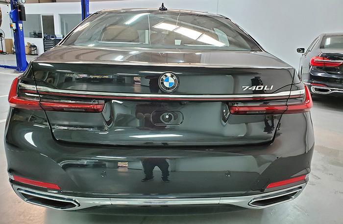 BMW 740Li – Pure Excellence - 6,289 tỷ đồng