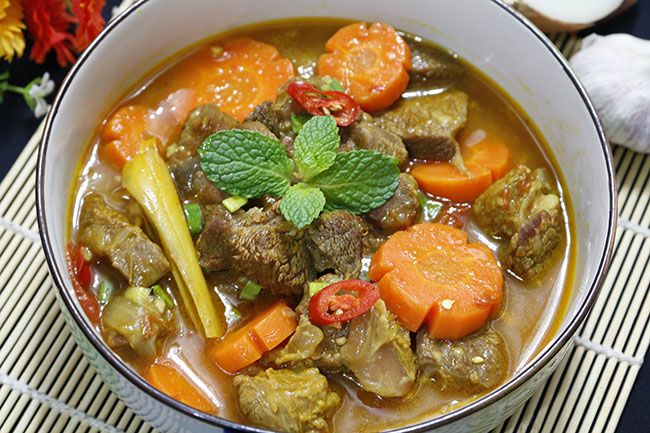 Bò kho với nước dừa