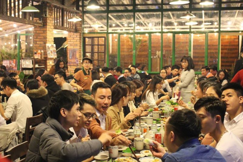 Top 10 nhà hàng tổ chức tiệc Tất niên ngon, giá hợp lý tại quận Đống Đa, Hà Nội