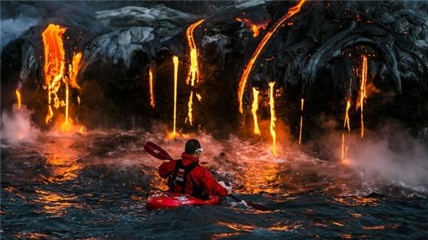 Khám phá dòng nham thạch ở Hawaii